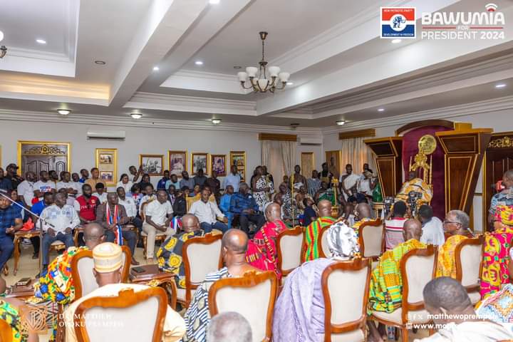 FB_IMG_1732799352531 Kyebi, E/R: I haven’t seen policies as good as Bawumia’s’ – Kufuor told Okyehene