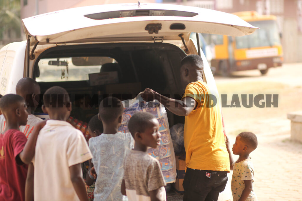 IMG_9018-1024x683 Ashh FM donates to two orphanage homes in Kumasi